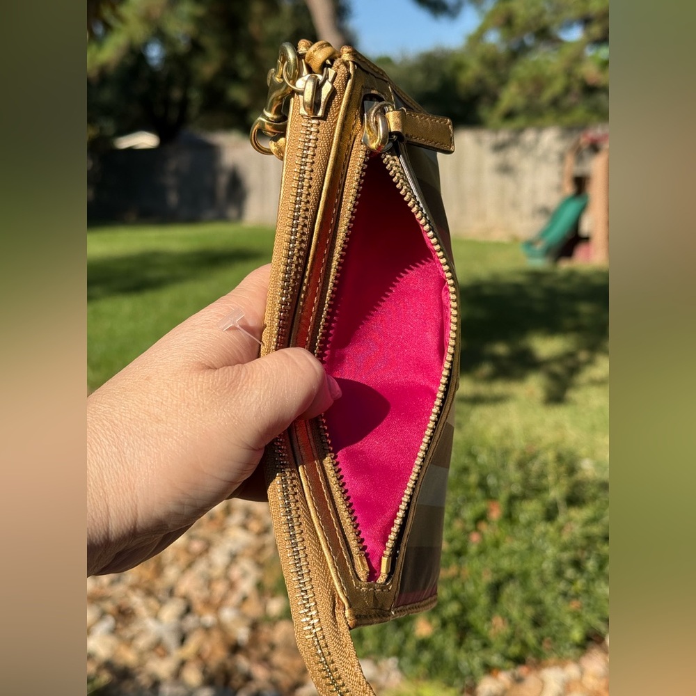 COACH Julia Multicolor Legacy striped zip around wristlet Gold Colorful 7”x4”EUC - Picture 16 of 16